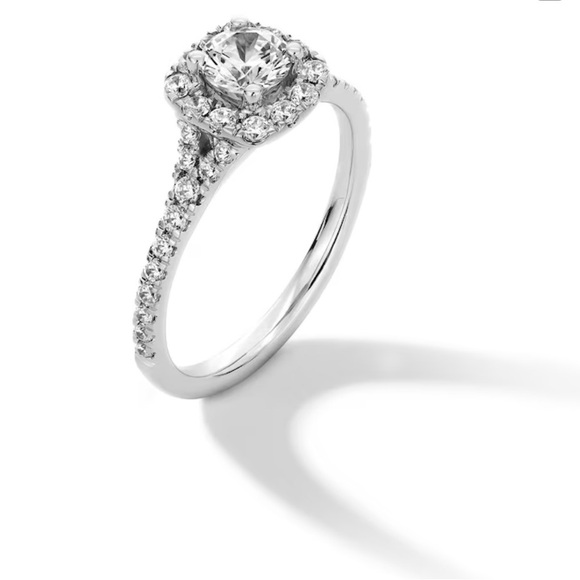 Engagement ring - Picture 1 of 4